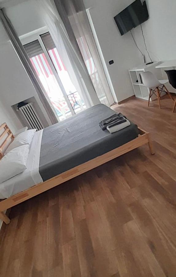Italien Chic, Camera Con Bagni Condivisi Bari Kültér fotó